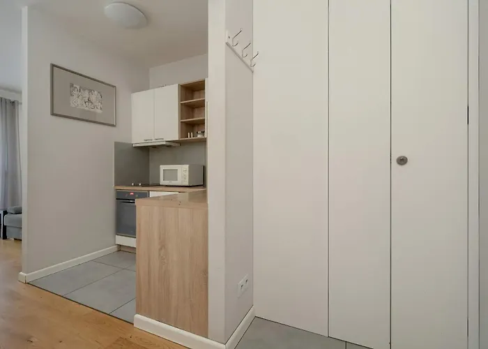 Jesionowa 37 Elegancki I Parking By Renters Apartment Wroclaw