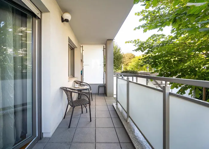 Jesionowa 37 Elegancki I Parking By Renters Apartment Wroclaw